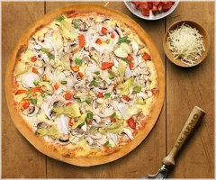 Champignons, ui, paprika en artisjokken